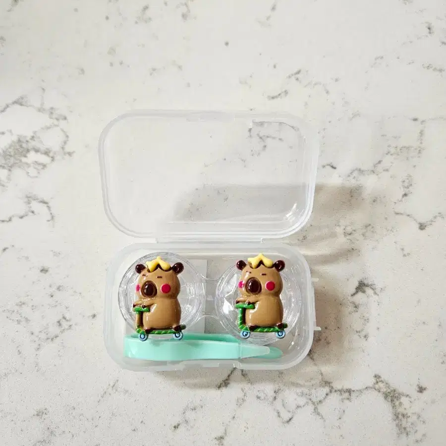 카피바라 캐릭터 렌즈 케이스 새상품