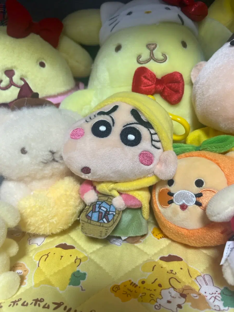 짱구 극장판 황금스파이 대작전 8cm 키링 성냥팔이 짱구
