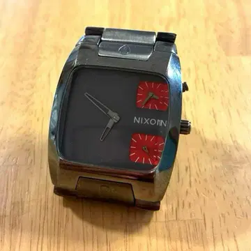 레어 컬러 Nixon THE BANKS 손목시계