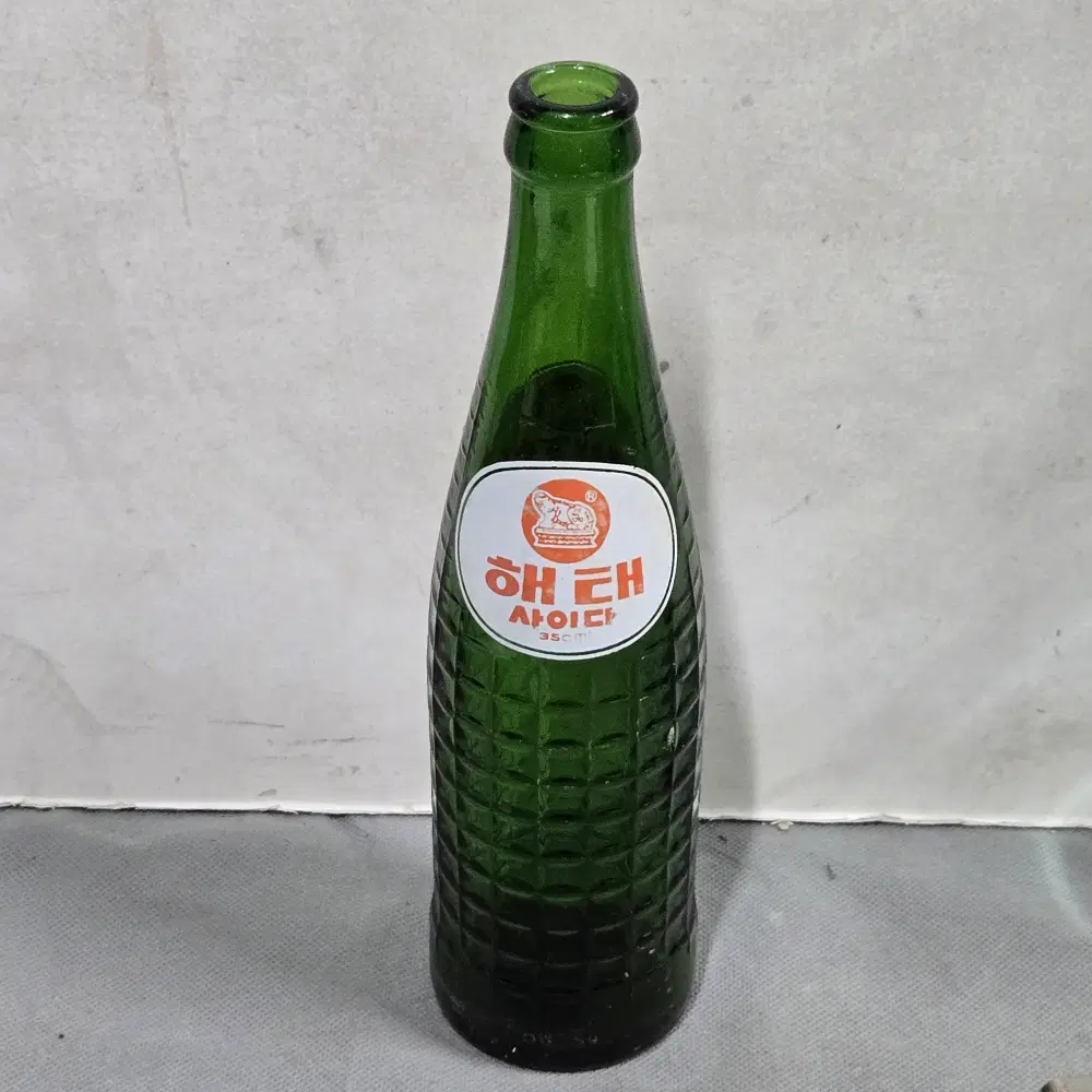 추억의 빈티지 음료수 . 해태 사이다 음료수 공병