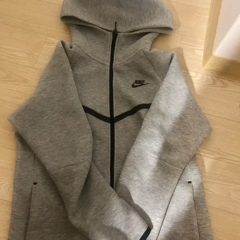 나이키 테크팩 정품 그레이 네고 해드림
