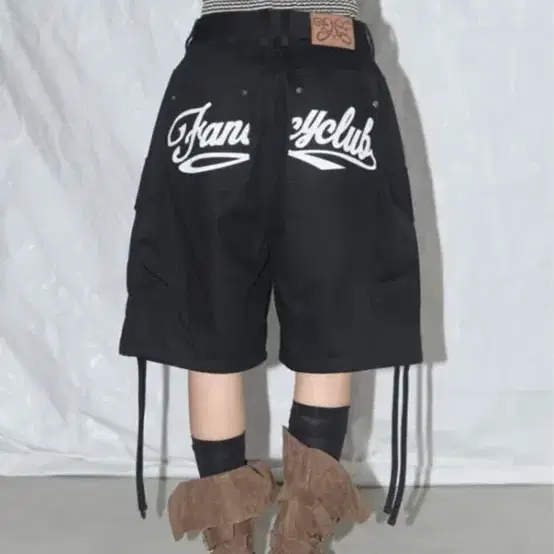Fancy club 팬시클럽 버뮤다 팬츠 교신 가능