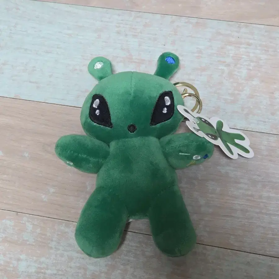 초록색 외계인 인형 키링
