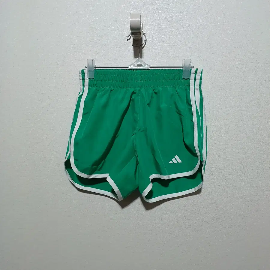 아디다스 여성 반바지 XS (26A2082)