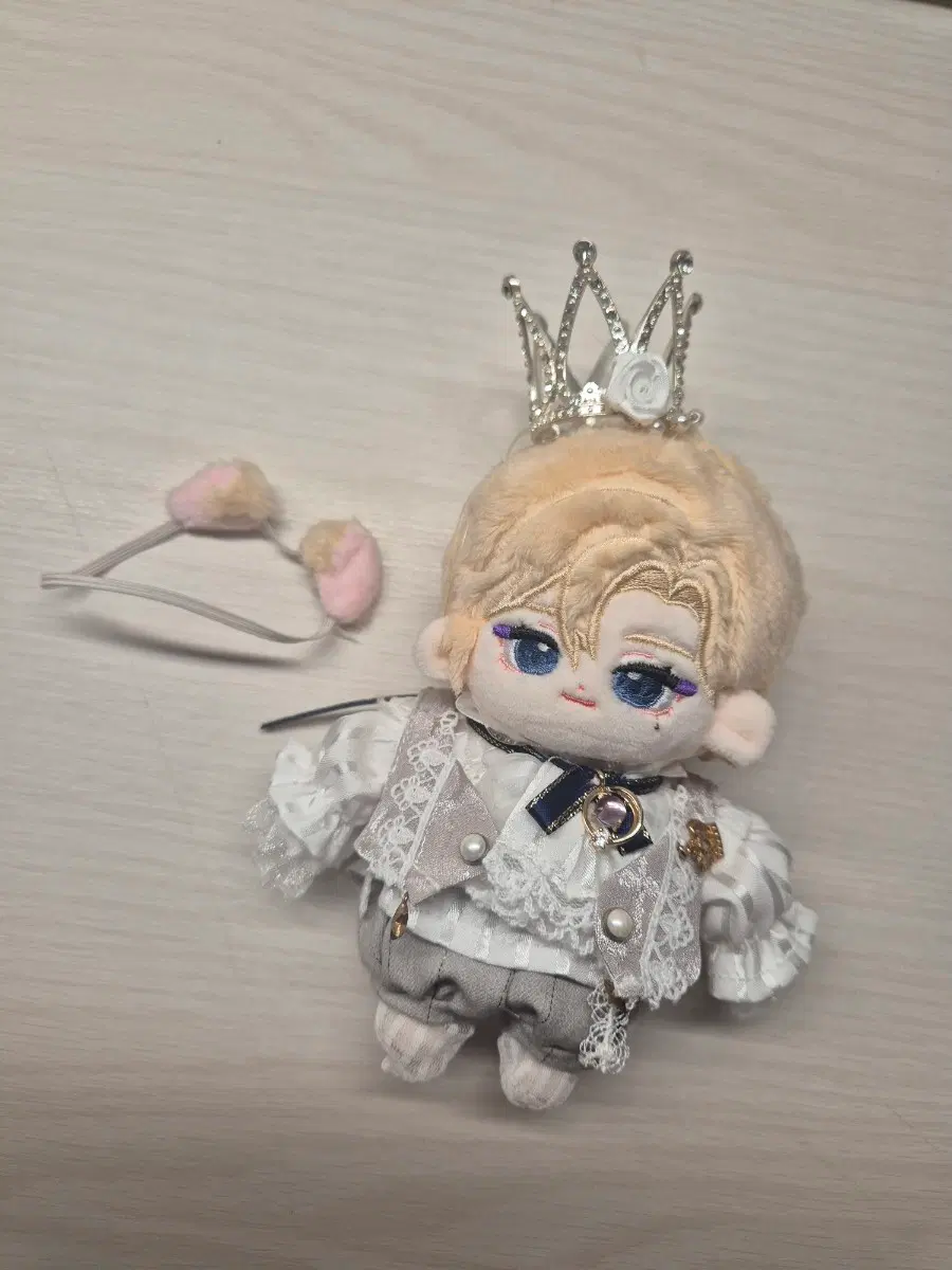 플레이깅 노아 인형