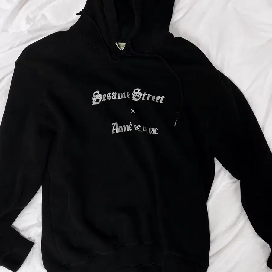아크메드라비 x Sesame Street 후드티