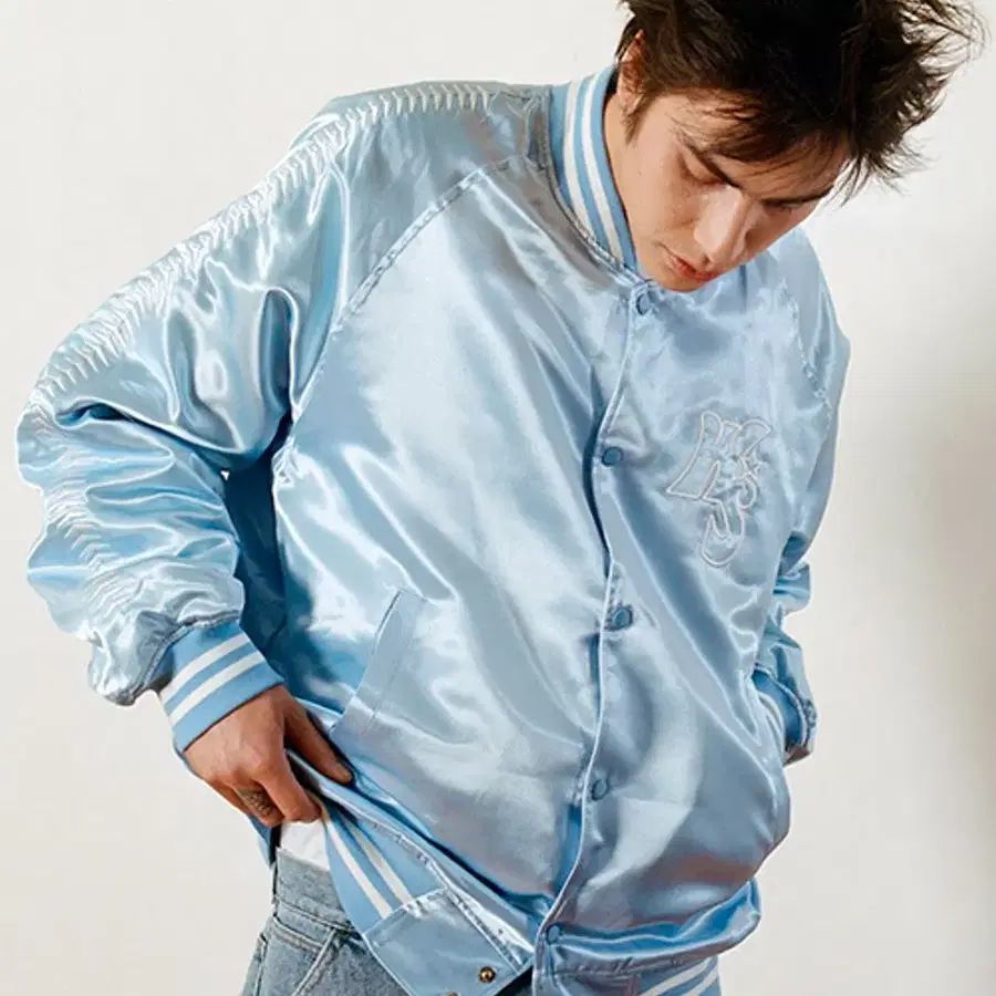 위캔더스 W SATIN JK (S.BLUE) 스카이블루 자켓 L