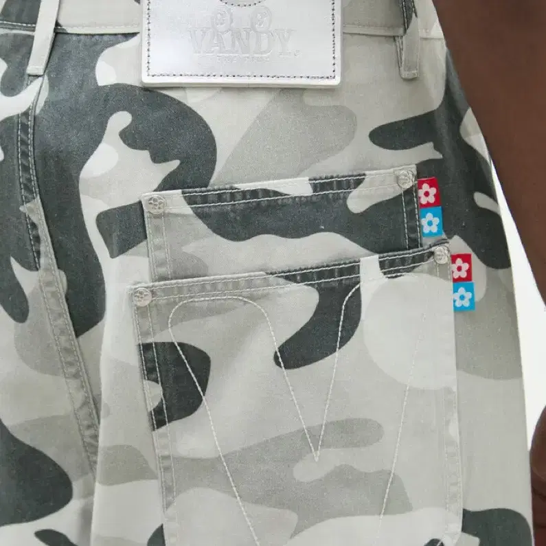[L]반디더핑크 카모 팬츠