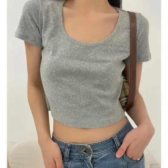 크롭 반팔 블랙