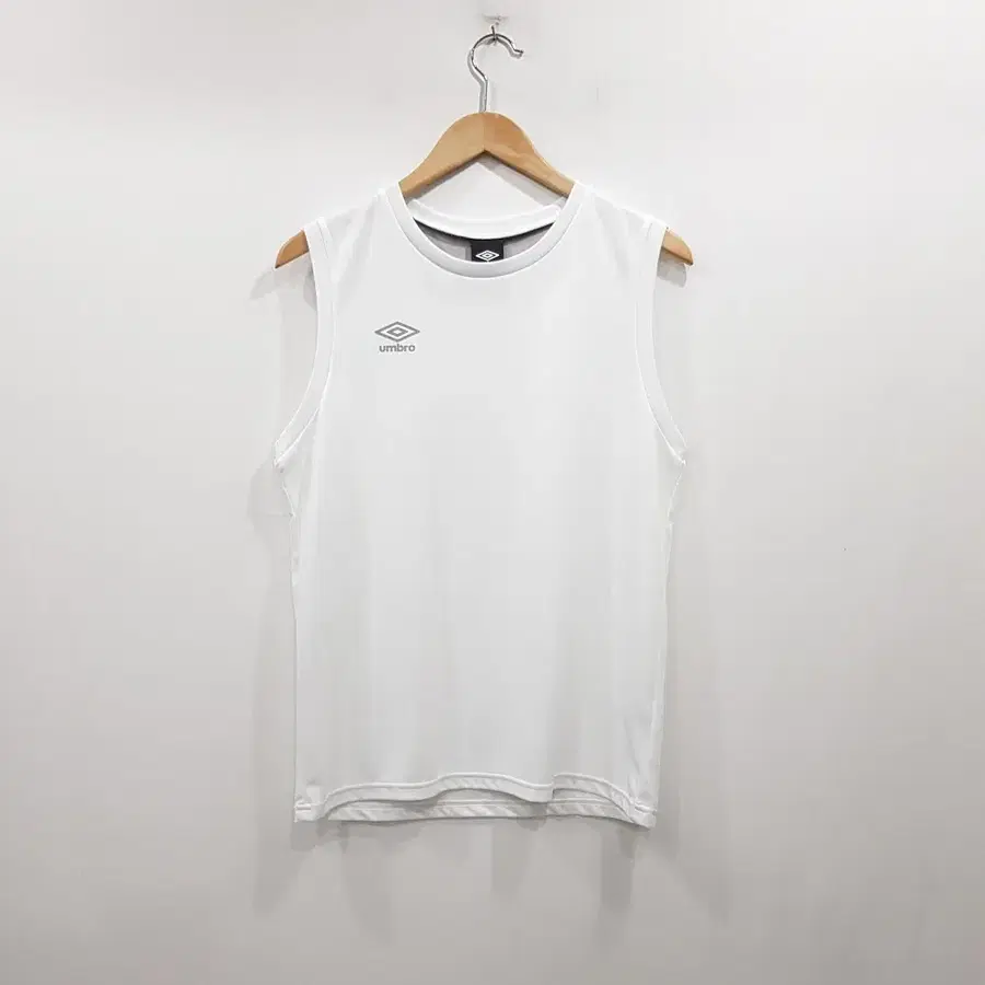 R369 엄브로 로고 기능성 민소매 나시 티셔츠 남M