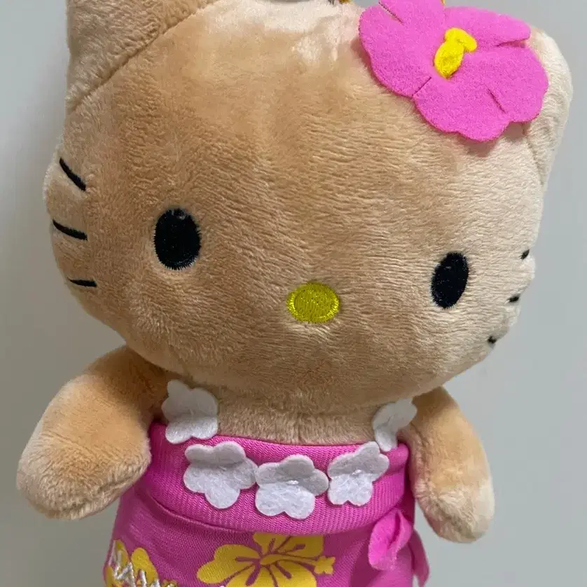 드멜 제작 하와이 키티 키링 새상품 판매해요