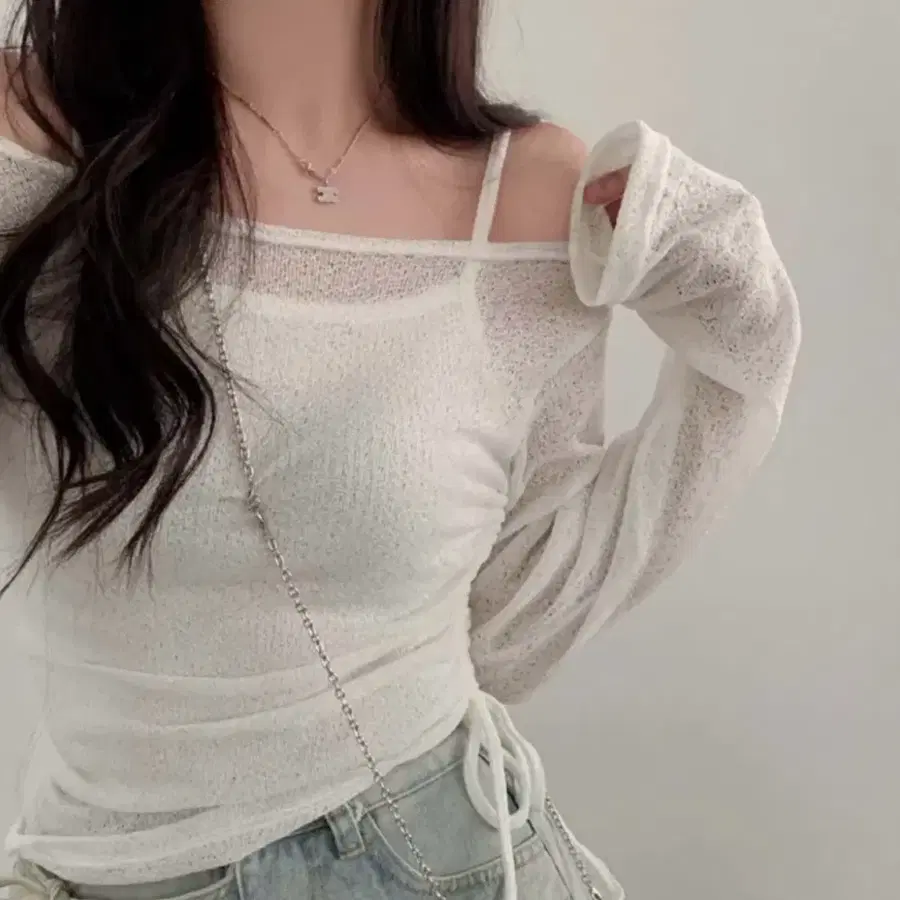 살안타 시스루 셔링 니트 블랙