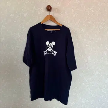 White Mountaineering 미키마우스 티셔츠