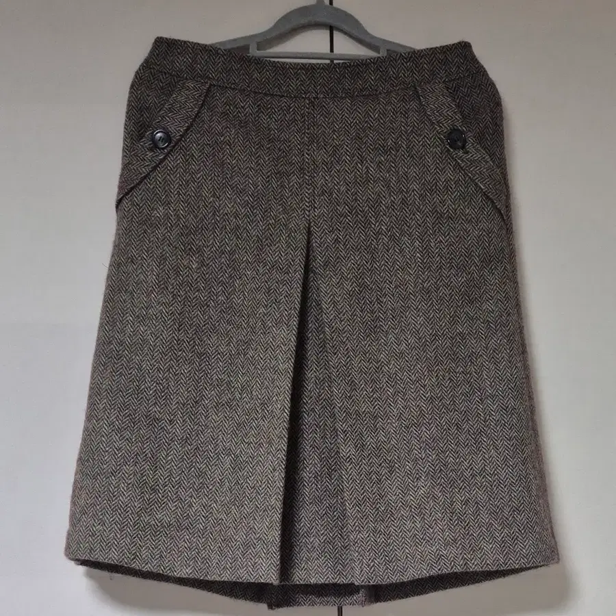 @ BCBG / 헤링본 스커트/ Ws / 66 size / 카키브라운