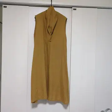 군겐도 네네 린넨 카슈쿨 카라 A라인 겨자색 손세탁 가능