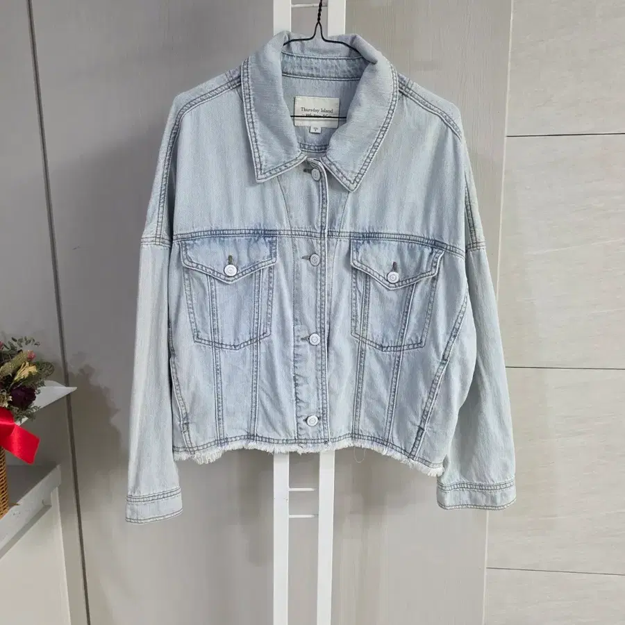 써스데이 아일랜드 데님 자켓 연청