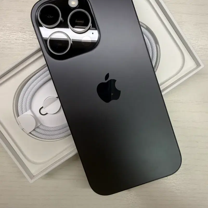 급처) 아이폰 16프로 256GB 새상품급