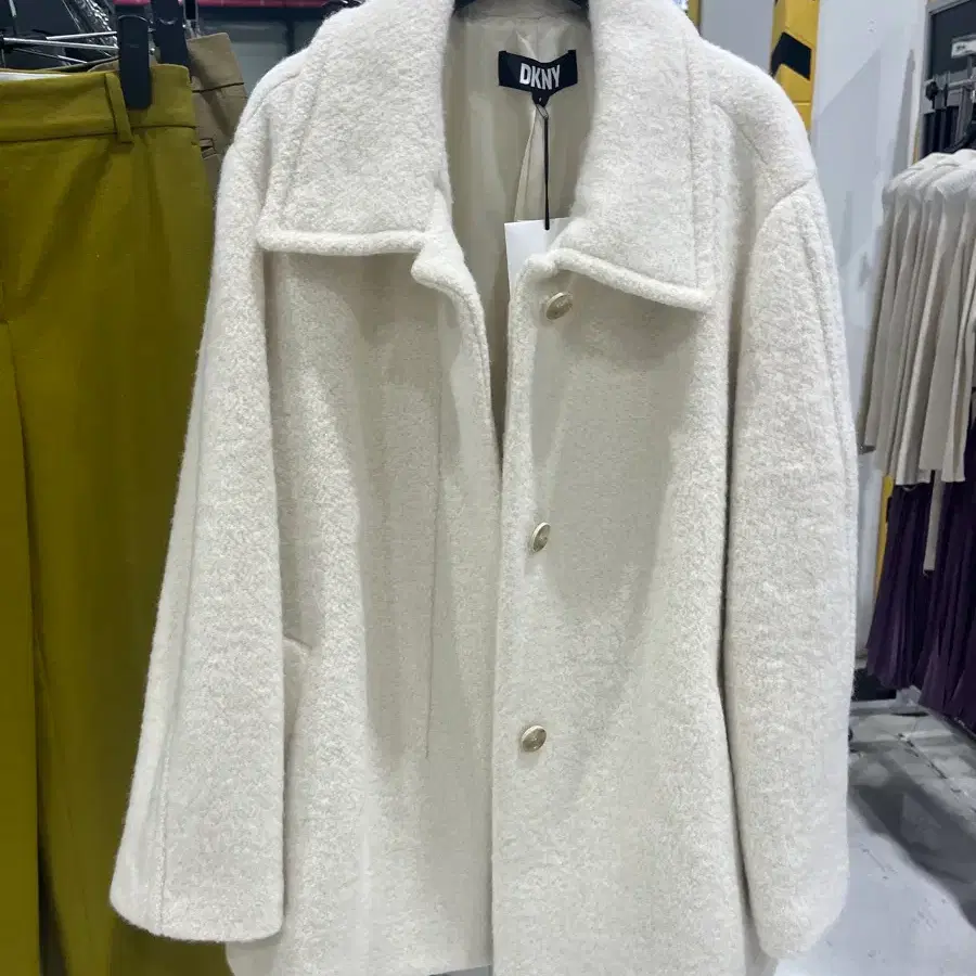 [새상품] DKNY 여성 코트 판매합니다