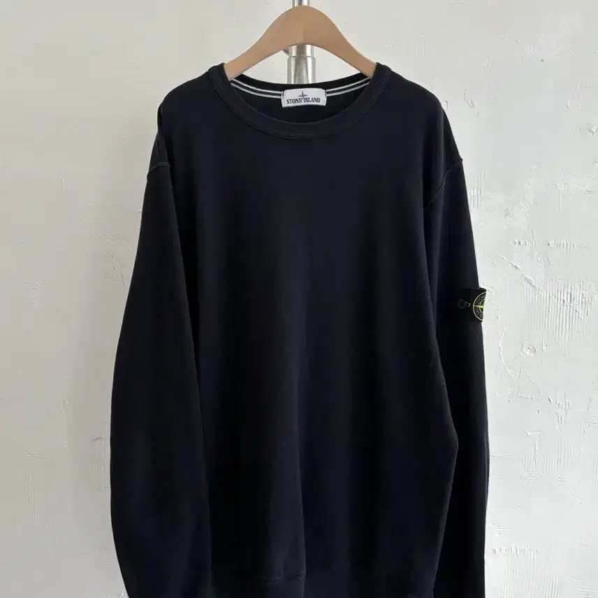 Stone-Island ストーンアイランド ワッペンネイビースウェットシャツマンツーマン