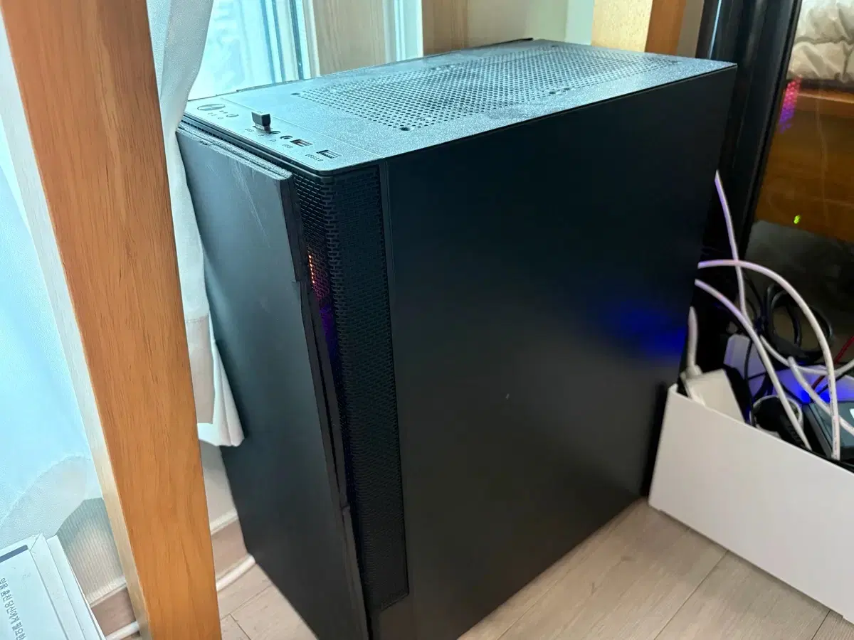 RTX 3060 Ti / Ryzen 5 5600X / RAM 32GB / 스피커 / 키보드