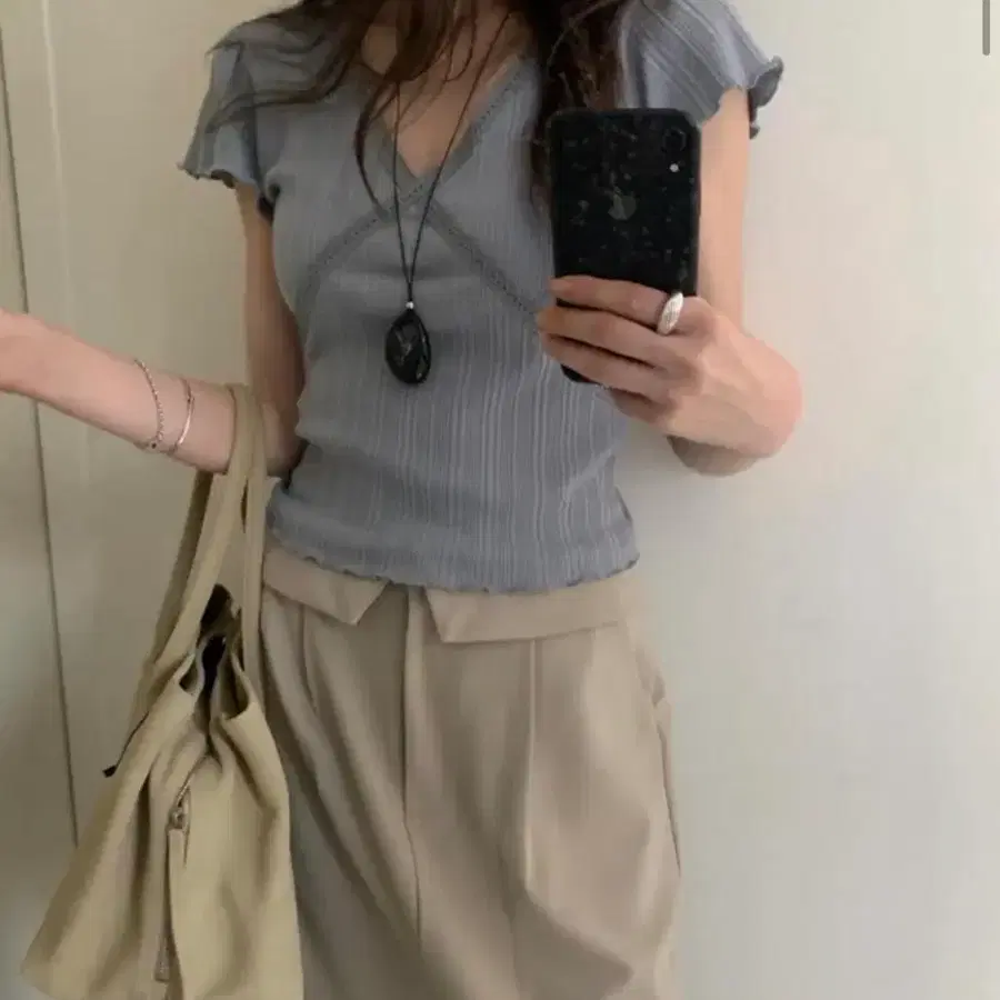 포스터 프릴티