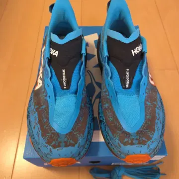 HOKA SPEEDGOAT 6 트레일 러닝화