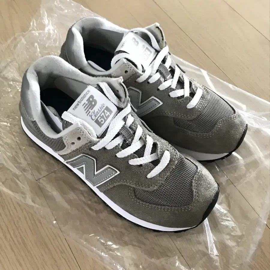 뉴발란스 574 그레이