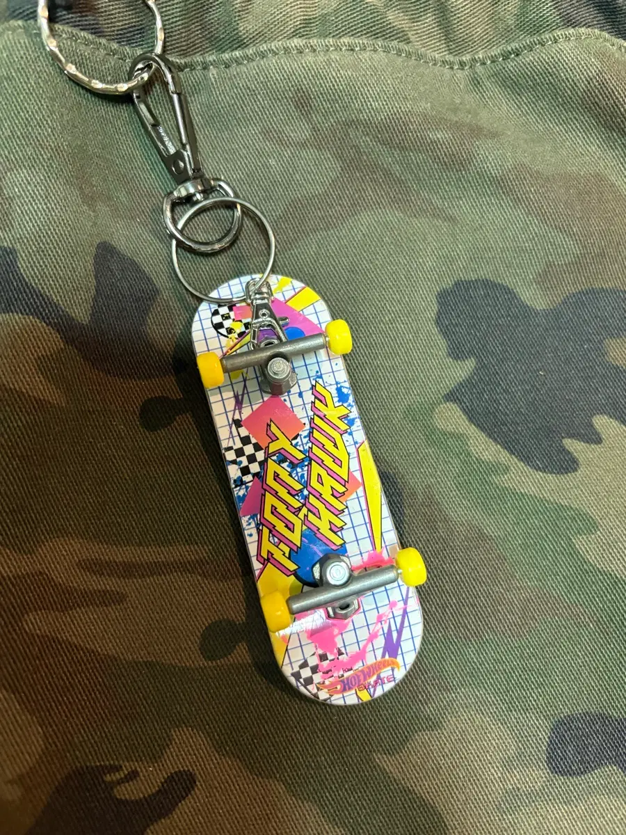 핫휠 핑거보드 키링 75