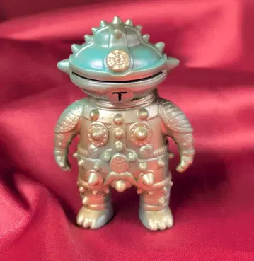MEDICOMTOY VAG 시리즈 27 토모다치 초호기 광학 카모플라쥬