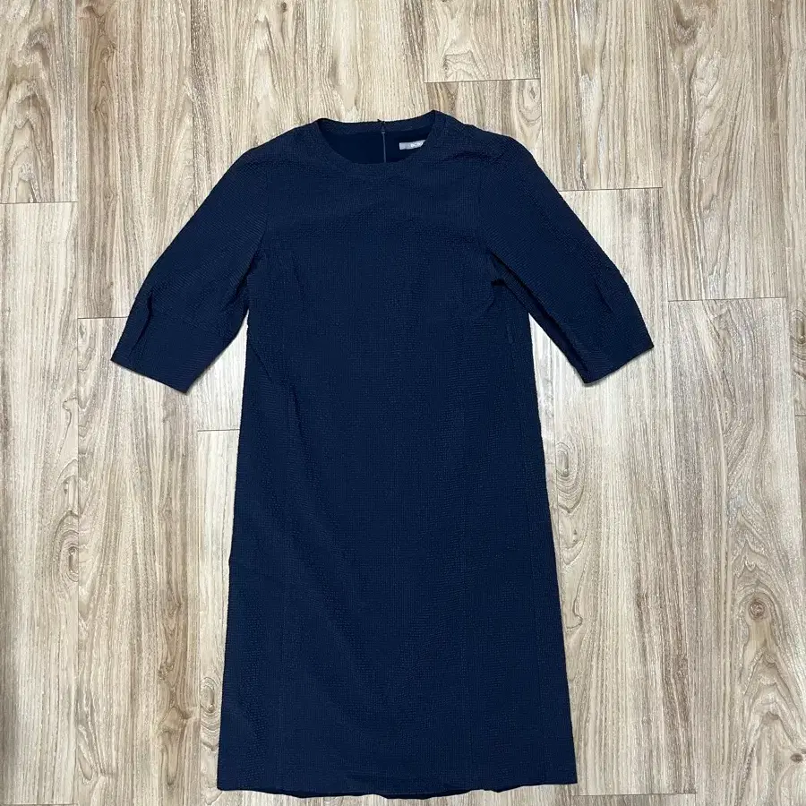 BCBG 시어서커 반팔 원피스 66