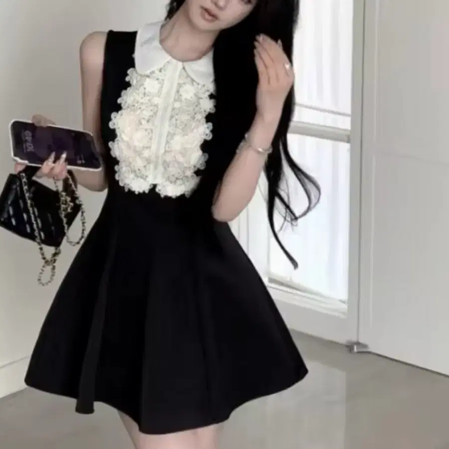 블랙 레이스 카라 원피스