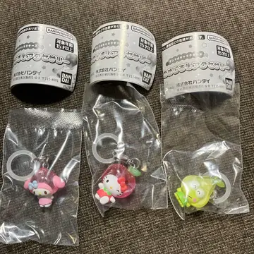 산리오 캐릭터즈 과일 표시 액세서리 3종