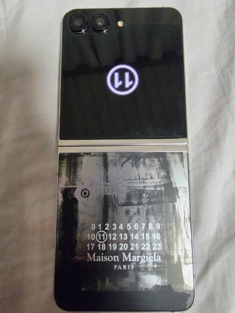 갤럭시 Z 플립5 메종 마르지엘라 에디션 512GB 삼케플O 풀박스 팝니다