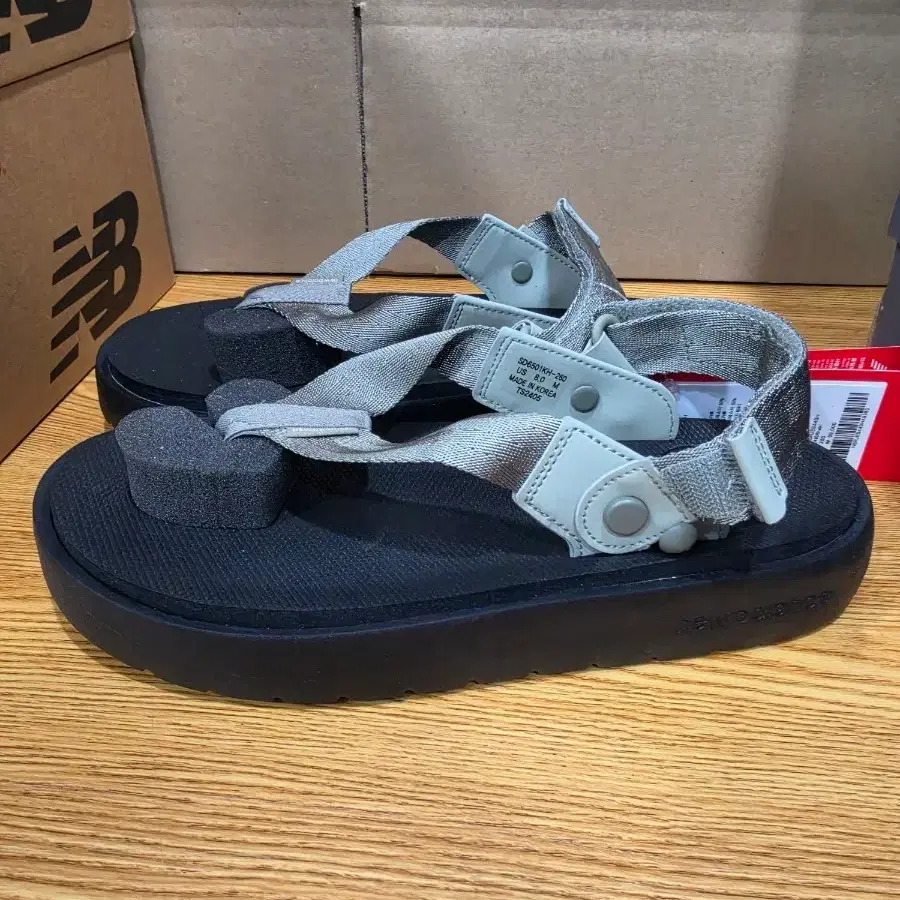 뉴발란스 SD6501KH 260사이즈 새상품
