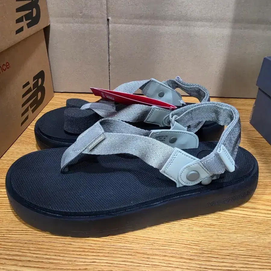 뉴발란스 SD6501KH 270사이즈 새상품