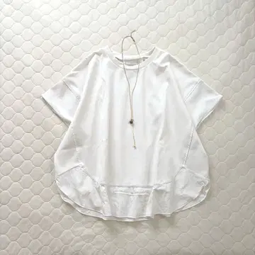 [새상품급] BEARDSLEY 라운드 헴 T 풀오버 화이트 심플 T