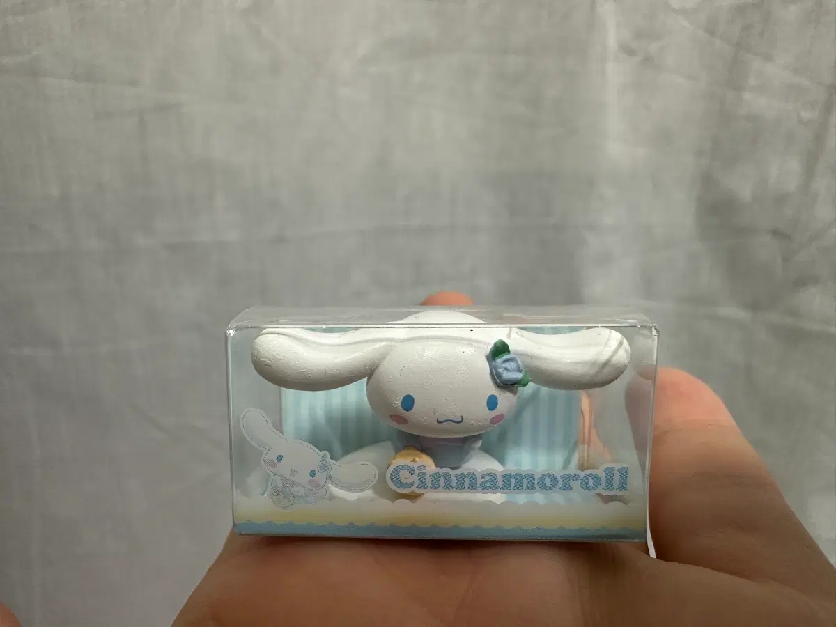 산리오 시나모롤 피규어