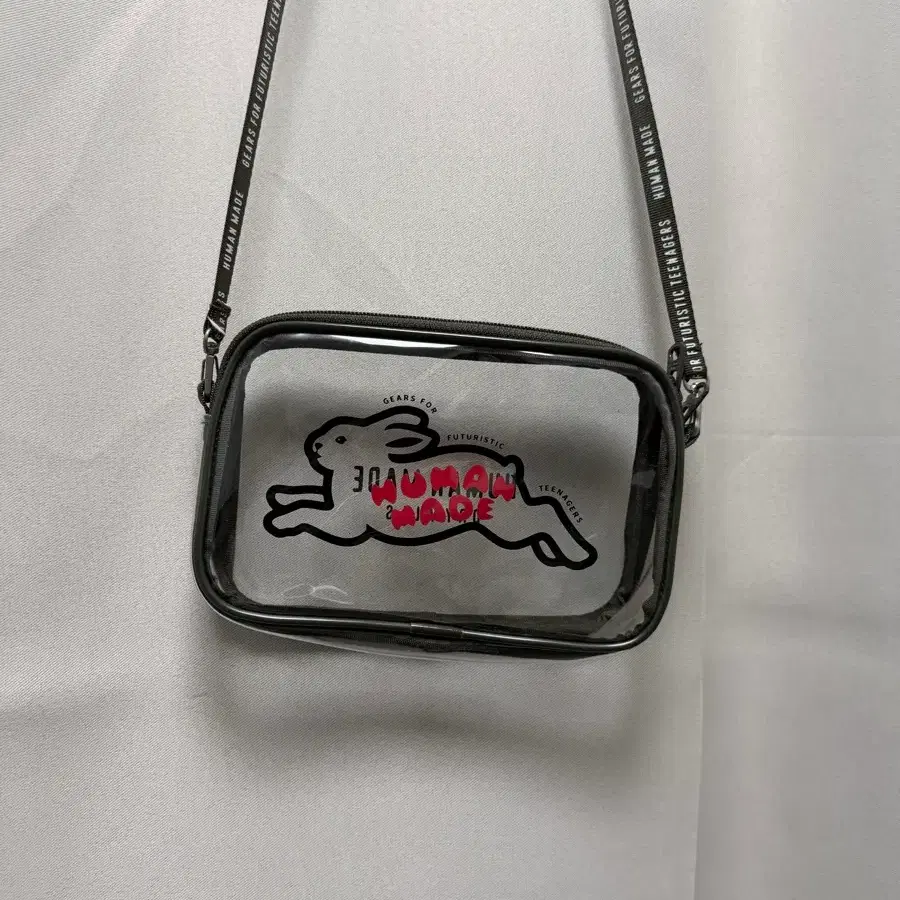 Human made 휴먼메이드 PVC 크로스백