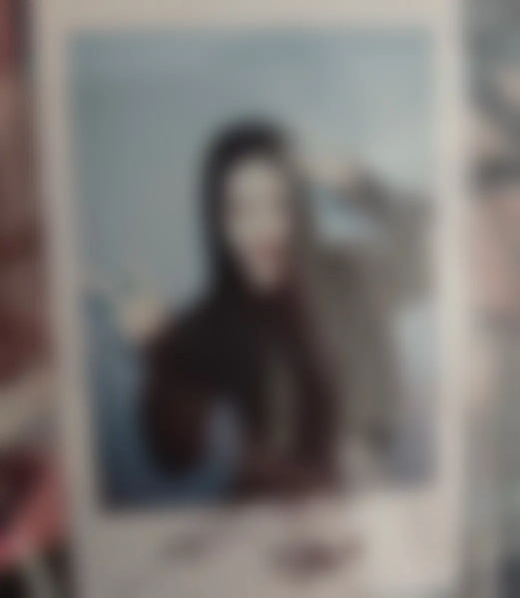 ARTMS 진솔 Jinsoul 수트 팬사인회 사인 폴라로이드 아르테미스
