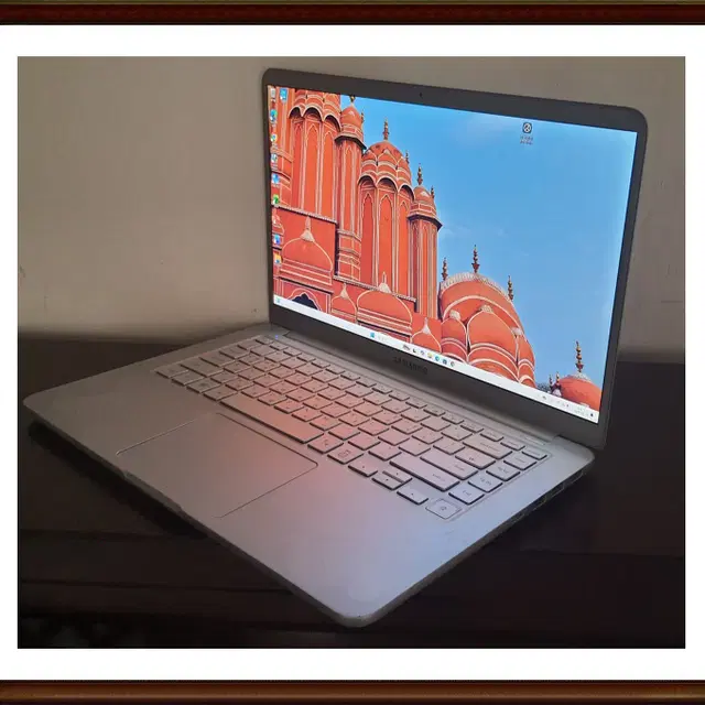 삼성 노트북9 Always 15인치 i7 8세대 / 8G / SSD256