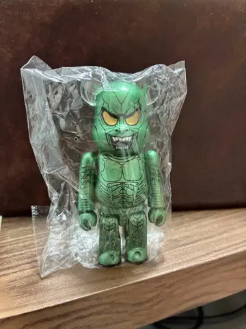 BE@RBRICK 그린 고블린 피규어