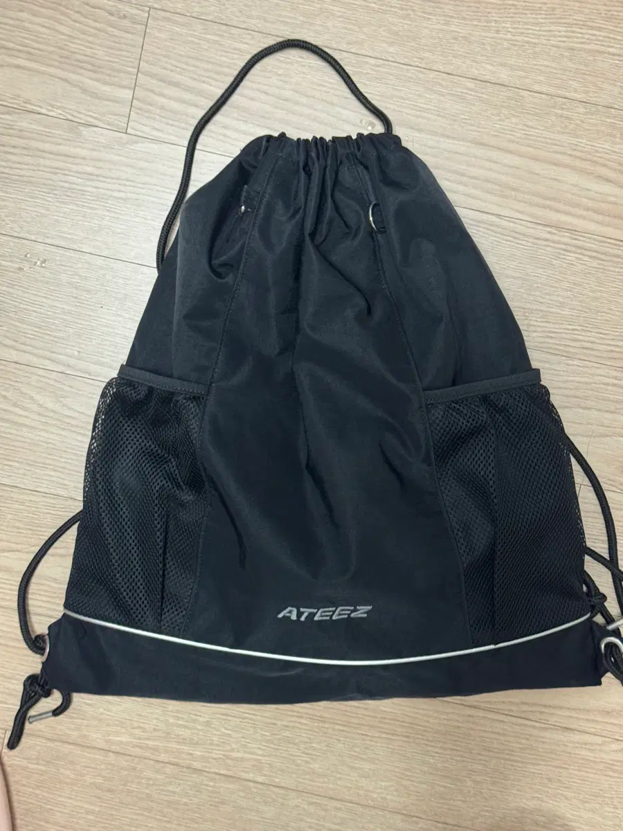 에이티즈 ATEEZ 스트링 백 검정색