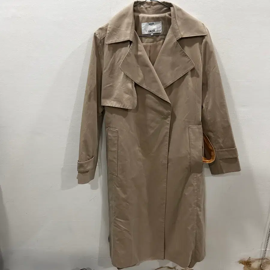 오브제 트렌치코트