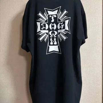 DOGTOWN 크로스 로고 T셔츠 블랙