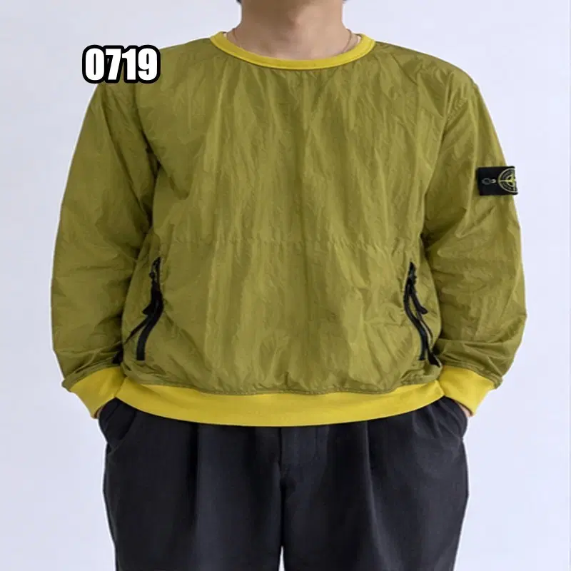 M 스톤아일랜드 나일론 메탈 맨투맨