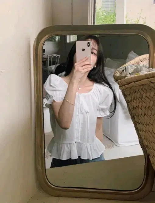 슬로우앤드 바넷 프릴코튼 블라우스 아이보리