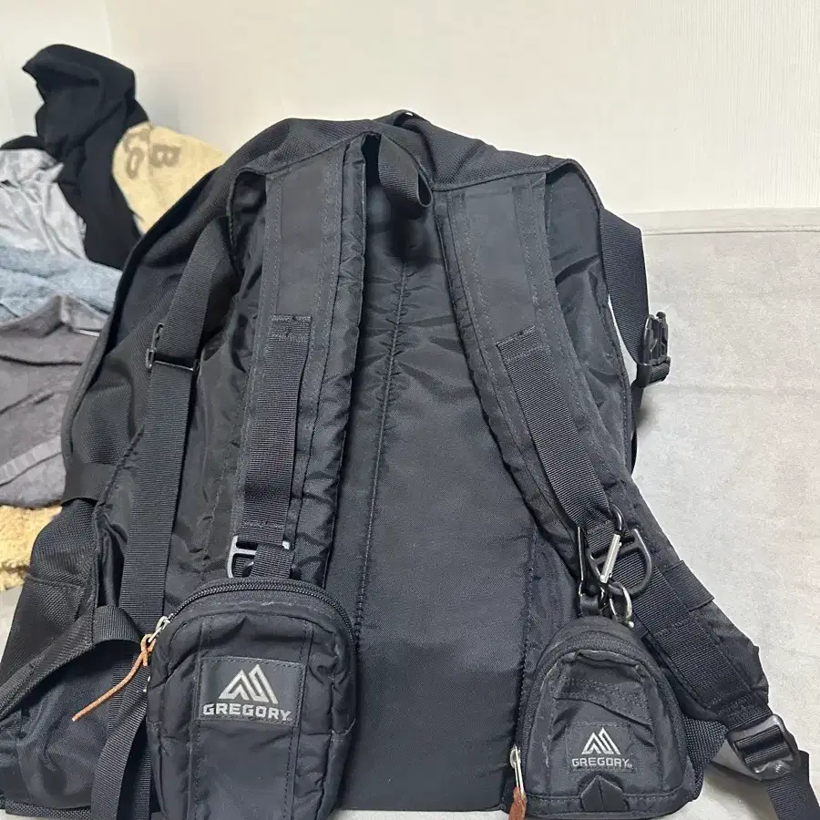 처분] 그레고리 데이앤하프 백팩 블랙(파우치2개포함)