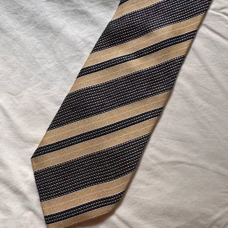 Ermenegildo Zegna 에르메네질도 제냐 스트라이프 넥타이