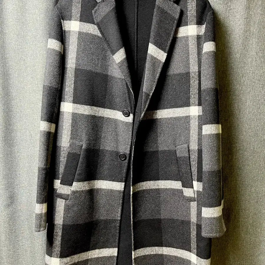 ZARA 체크 코트