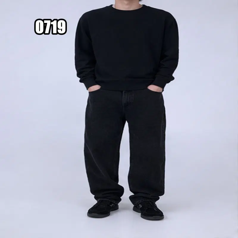 L 지방시 리플렉티브 백 로고 맨투맨